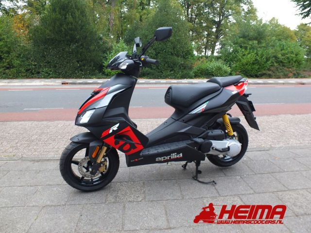 Aprilia SR 50 R Replica SBK — Heima Scooters Den Ham