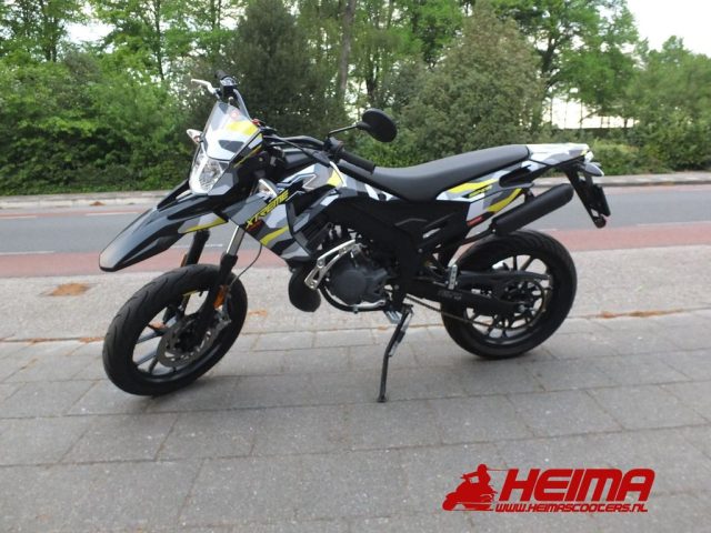Derbi Senda SM X-treme — Heima Scooters Den Ham