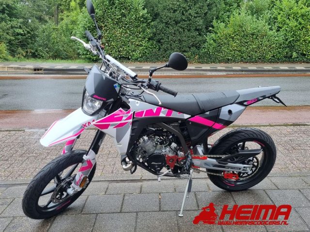Fantic 50 Performance — Heima Scooters Den Ham