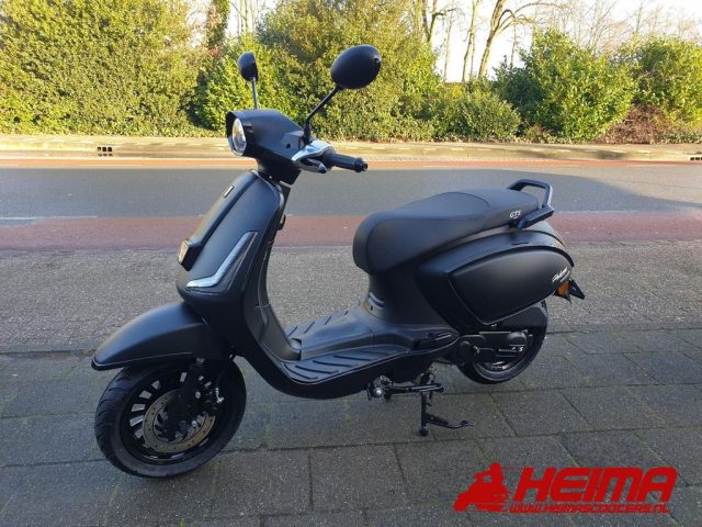 GTS Palermo — Heima Scooters Den Ham