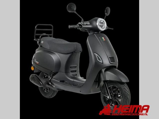 GTS Toscana Dynamic — Heima Scooters Den Ham