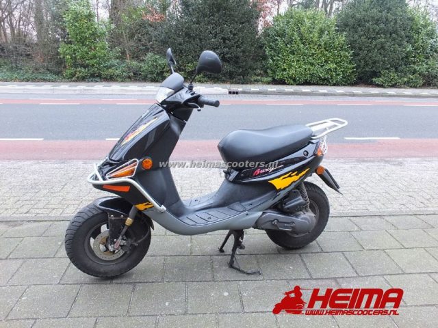 Peugeot Buxy — Heima Scooters Den Ham