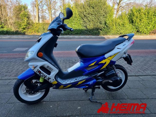 Peugeot SPEEDFIGHT 2 iron-x — Heima Scooters Den Ham
