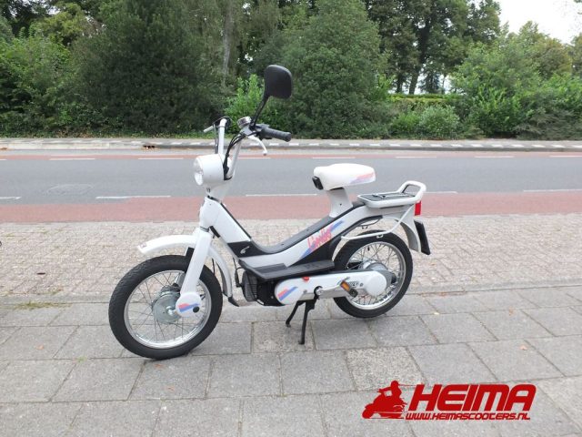 Piaggio Grillo — Heima Scooters Den Ham
