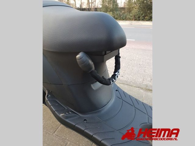 Piaggio ZIP 4T 25 & 45 KM — foto 3