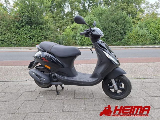 Piaggio ZIP 50 4T — foto 2