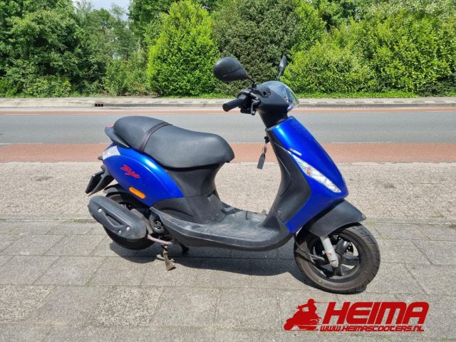Piaggio ZIP 50 4T — foto 2