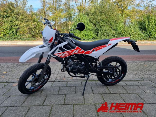 Rieju MRT 50 SM — Heima Scooters Den Ham