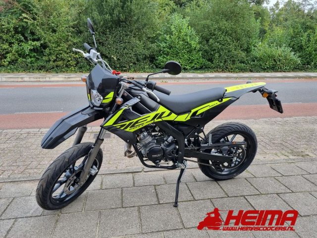 Rieju MRT 50 SM — Heima Scooters Den Ham