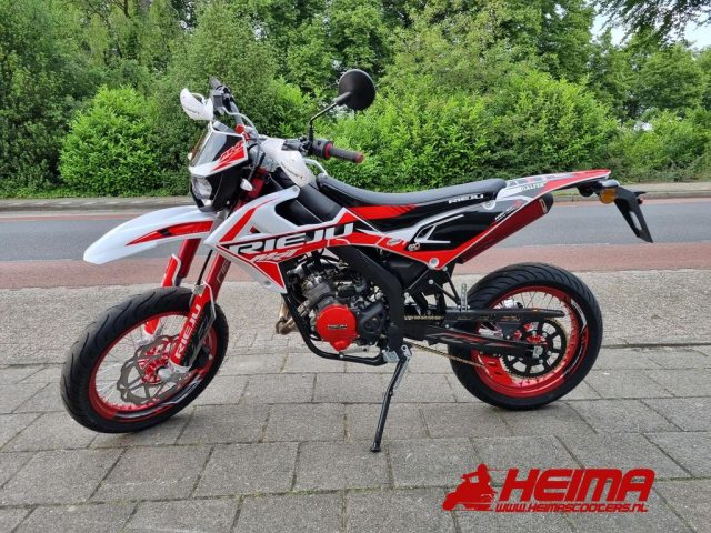 Rieju MRT 50 SM Trophy — Heima Scooters Den Ham