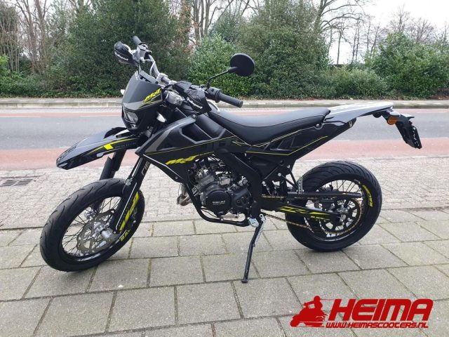 Rieju MRT 50 SM Trophy — Heima Scooters Den Ham
