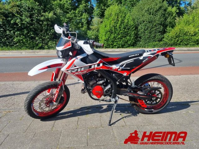 Rieju MRT 50 SM Trophy — Heima Scooters Den Ham
