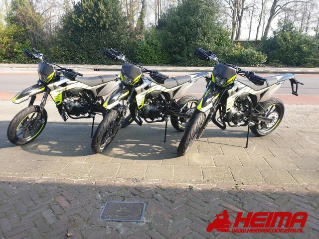 Sherco 50 Sm-r Silver — Heima Scooters Den Ham