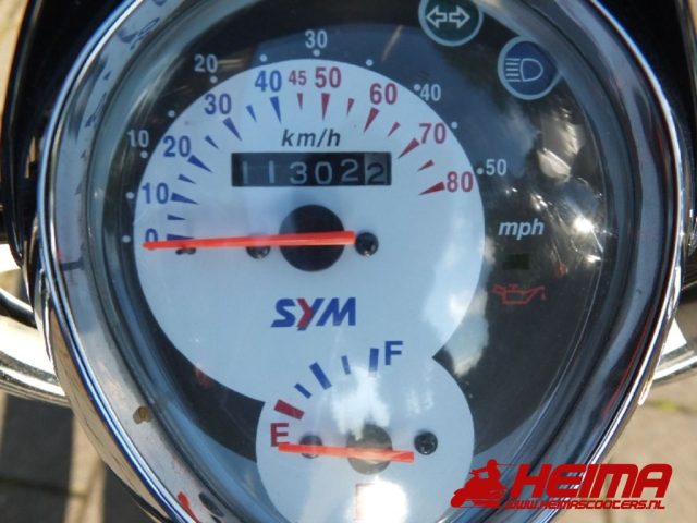 SYM MIO 50 — foto 3
