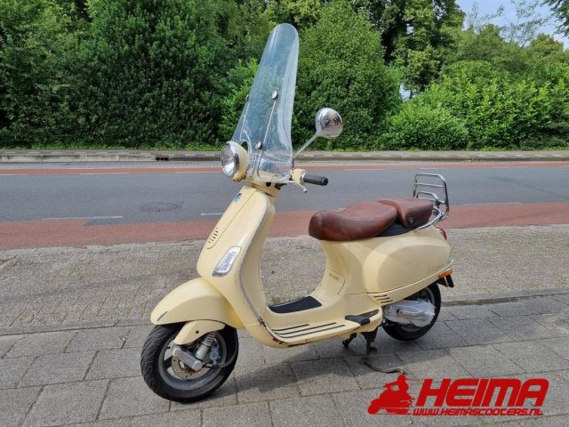 Vespa LXV 50 — Heima Scooters Den Ham