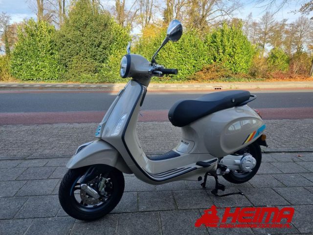 Vespa Primavera Sport 50 — Heima Scooters Den Ham