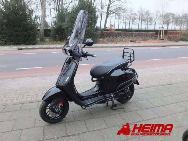 Vespa Sprint 50 4T 2V 25KM — Heima Scooters Den Ham