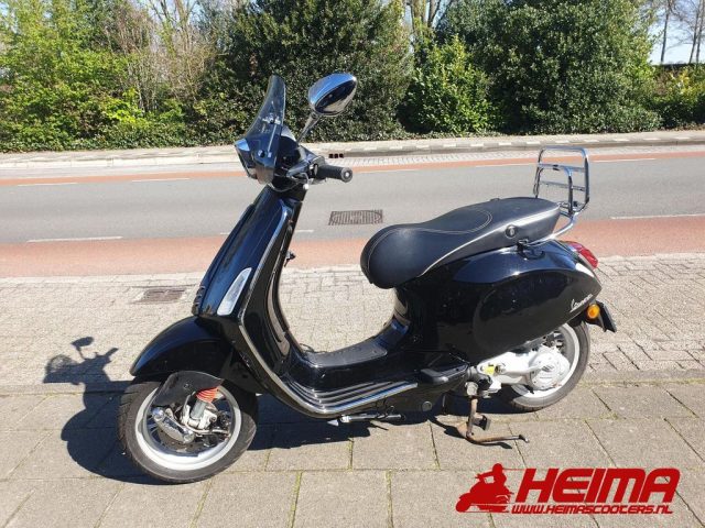 Vespa Sprint 50 4T 4V 45KM — Heima Scooters Den Ham
