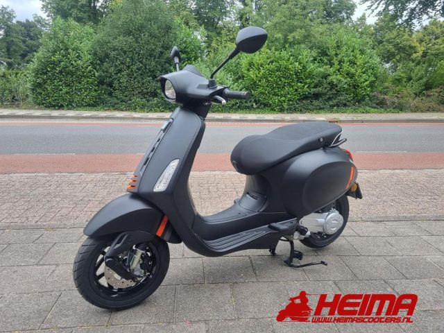 Vespa Sprint 50 4T 4V 45KM — Heima Scooters Den Ham