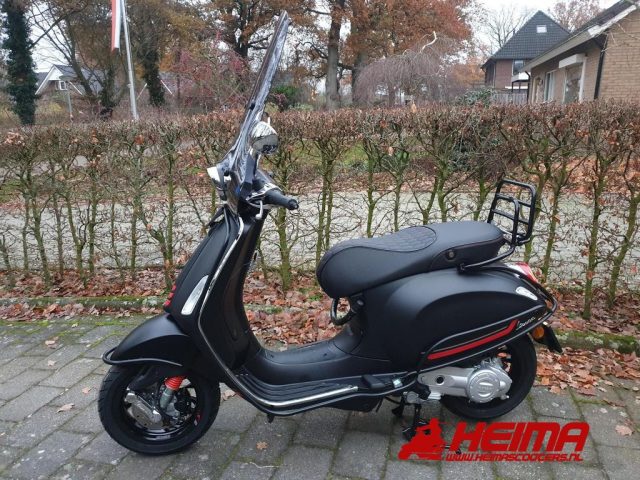 Vespa Sprint 50 4T I-get — Heima Scooters Den Ham