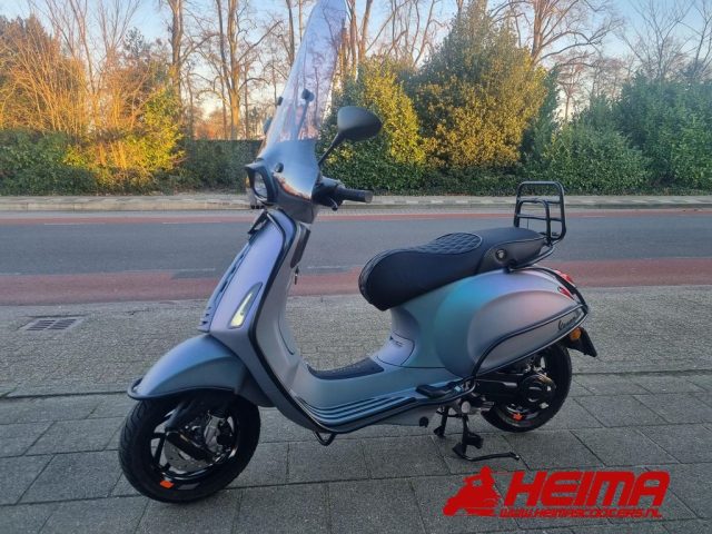 Vespa Sprint 50 4T I-get — Heima Scooters Den Ham