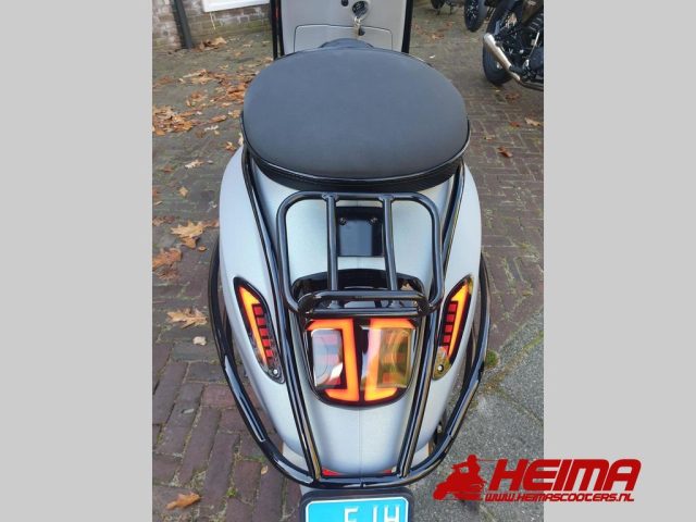 Vespa Sprint S 4T 25KM — foto 3