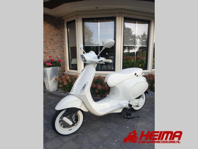Vespa Sprint S 50 4T I-get — Heima Scooters Den Ham