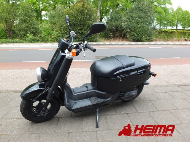 Yamaha Giggle — Heima Scooters Den Ham